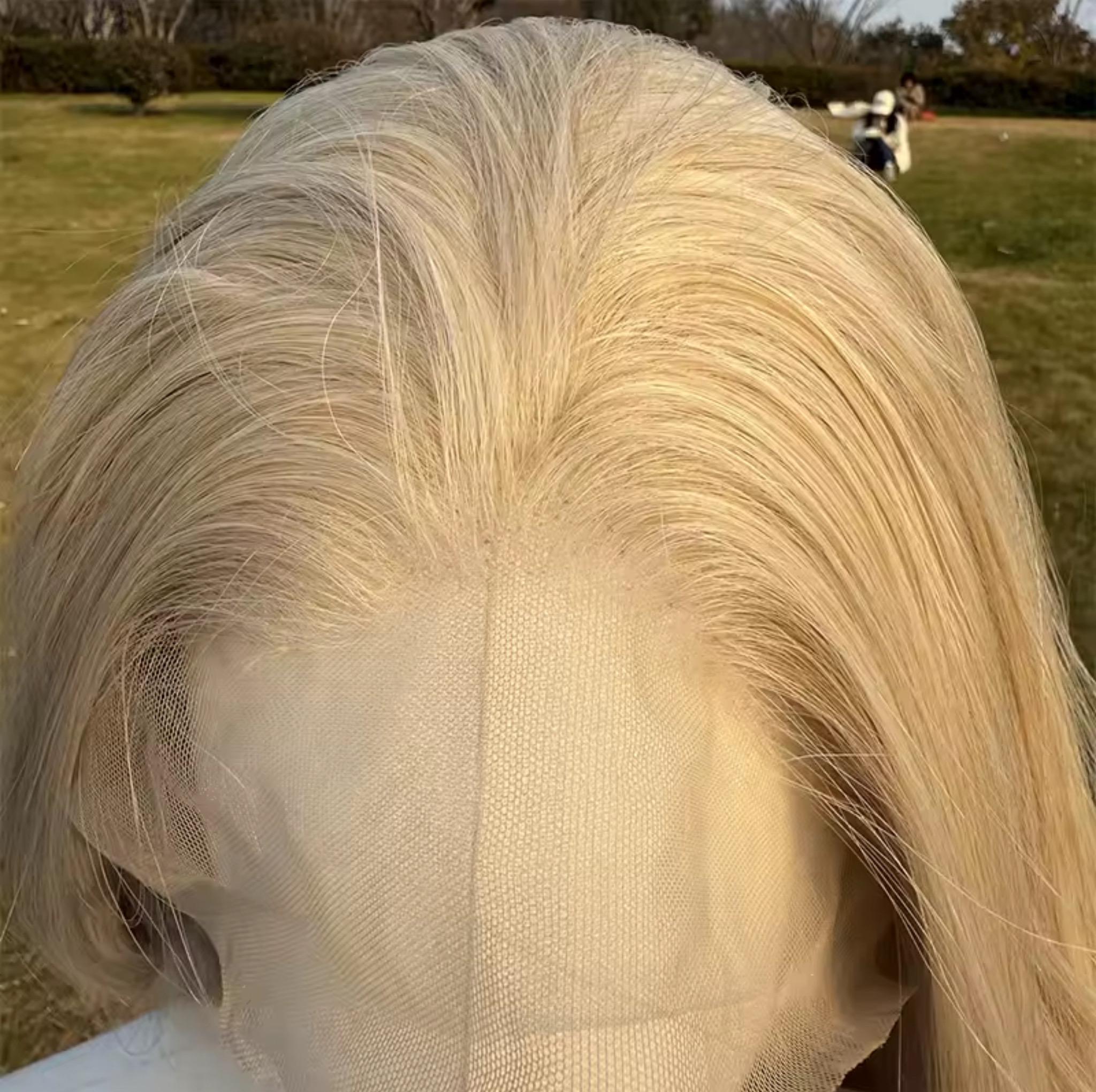 Long Wavy Warm Blonde Wig: HD Lace Front, Heat-Resistant - Image 3
